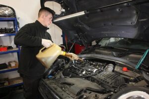 Recognizing Early Warning Signs of Engine Trouble: When to Seek Professional Help