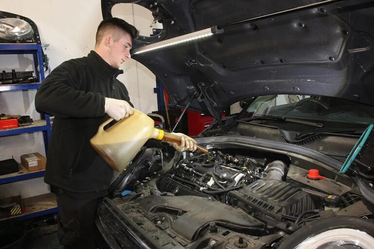 Recognizing Early Warning Signs of Engine Trouble: When to Seek Professional Help