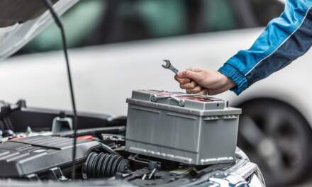 The Benefits of Choosing Mobile Car Battery Replacement Services