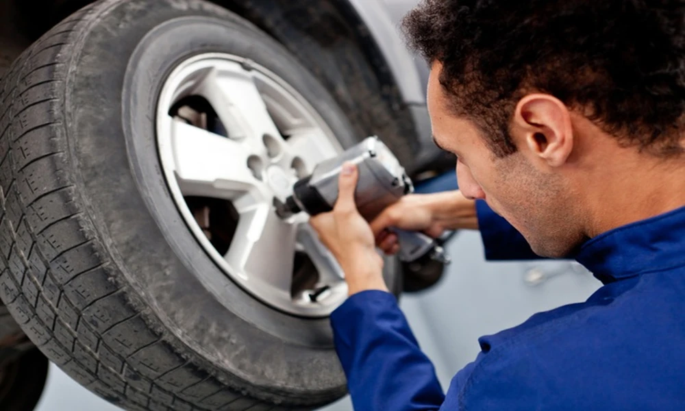Onsite Tyre Repair Experts for Emergency Roadside Support