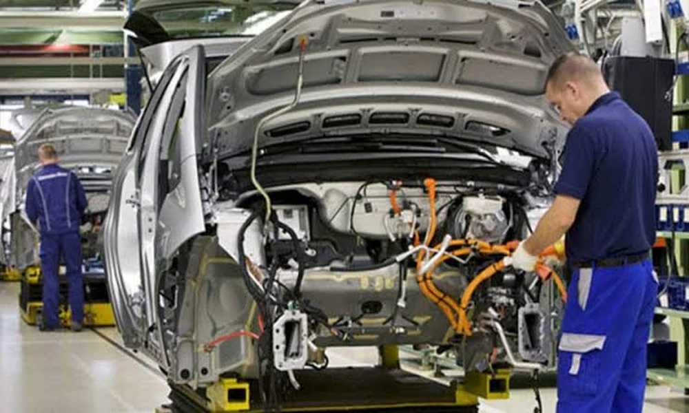 Signs Your Car’s Fuel Pump May Be Failing and Needs Attention: The Right Ways to Address